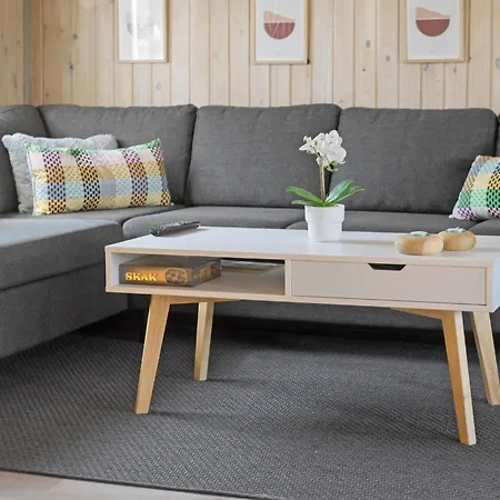 Semesterbostad 2 Bedroom Cozy In *