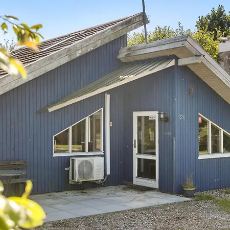 Semesterbostad 2 Bedroom Cozy In *