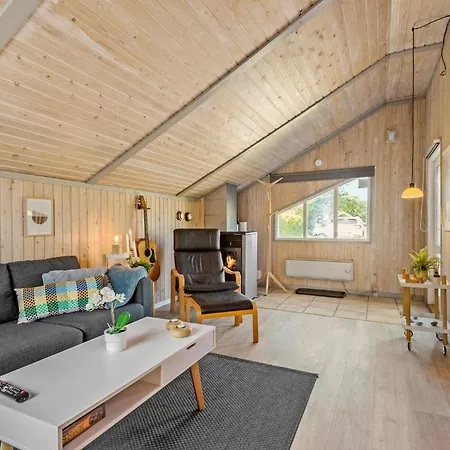 2 Bedroom Cozy In * Hemmet